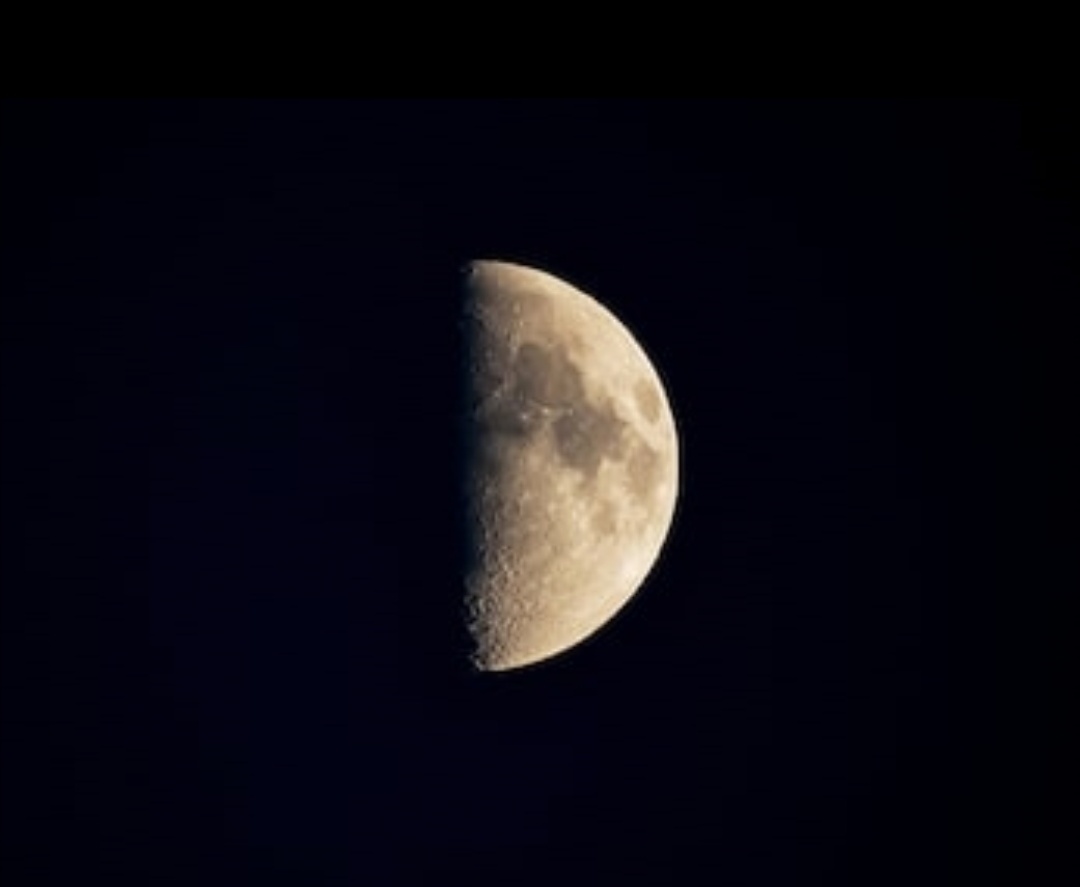 First Quarter: Exactly half of the Moon is illuminated and the other half is shadowed;~signifies decision making~