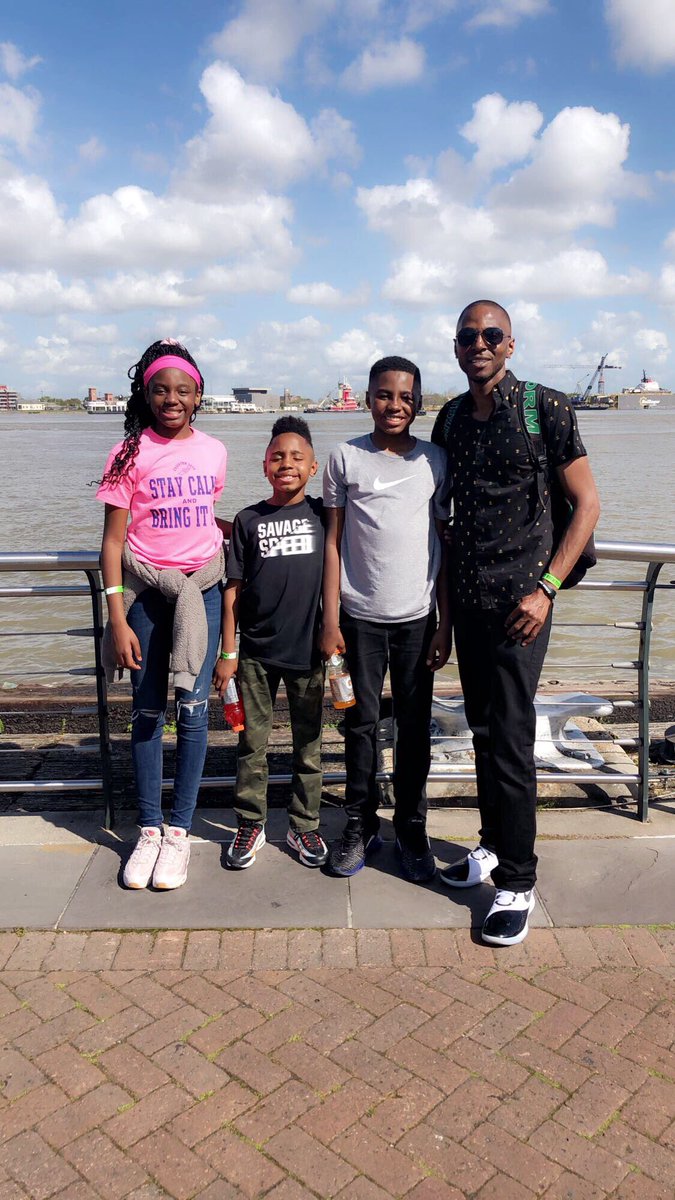 KD_OG_SAMETHANG's tweet photo. Allot of the greatest times of my life don’t reach the web, buuut I ran across this one and had to share, On the canal New Orleans Louisiana #SPRINGBREAK2k20 https://t.co/xgAuJcD0Cp