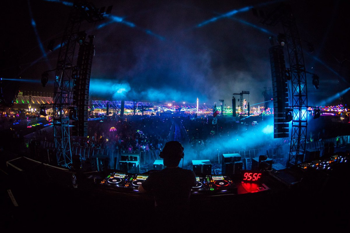 missing being at the rave with you all <a href="/EDC_LasVegas/">EDC Las Vegas</a>