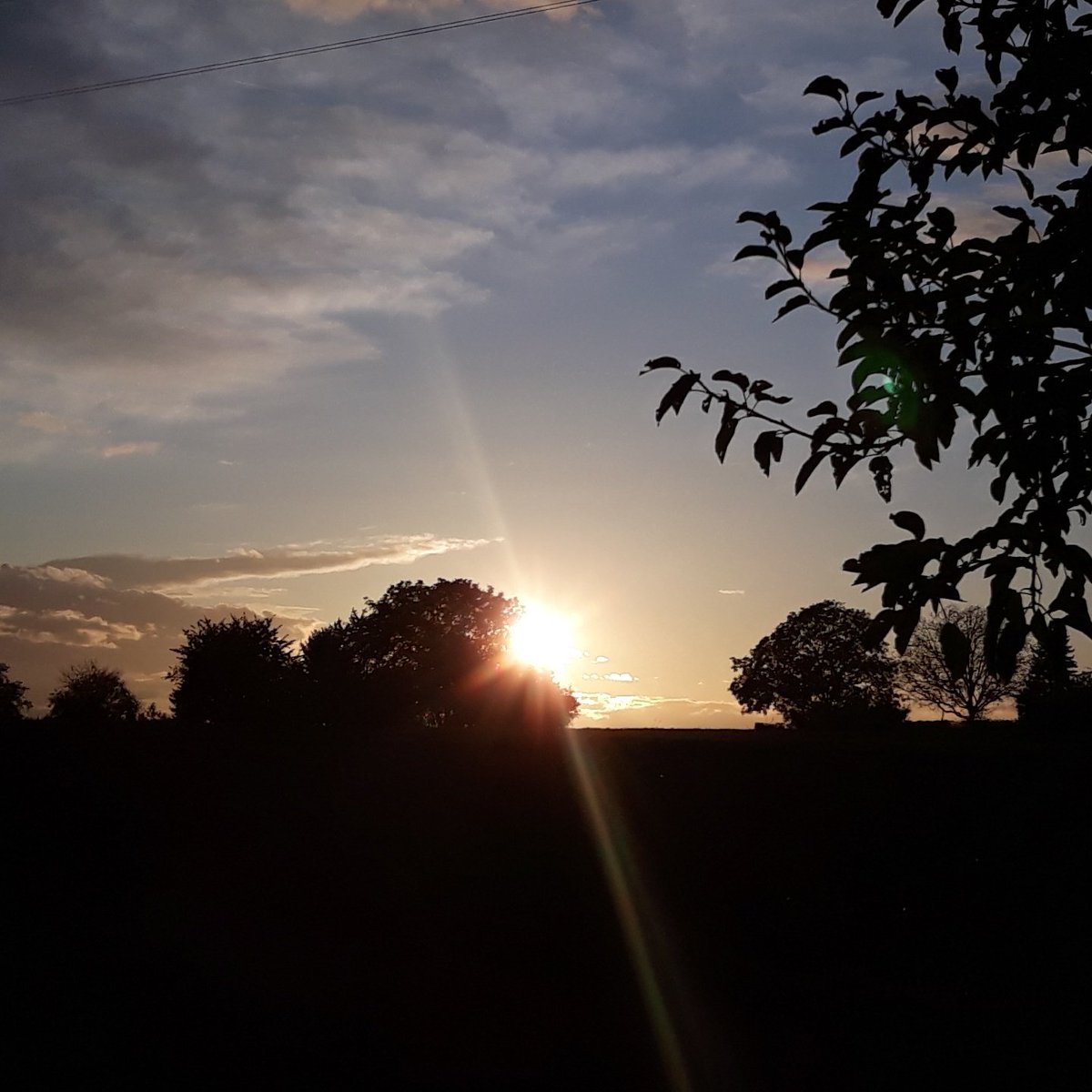 SunsetPics__'s tweet photo. https://t.co/osCHQr87k6