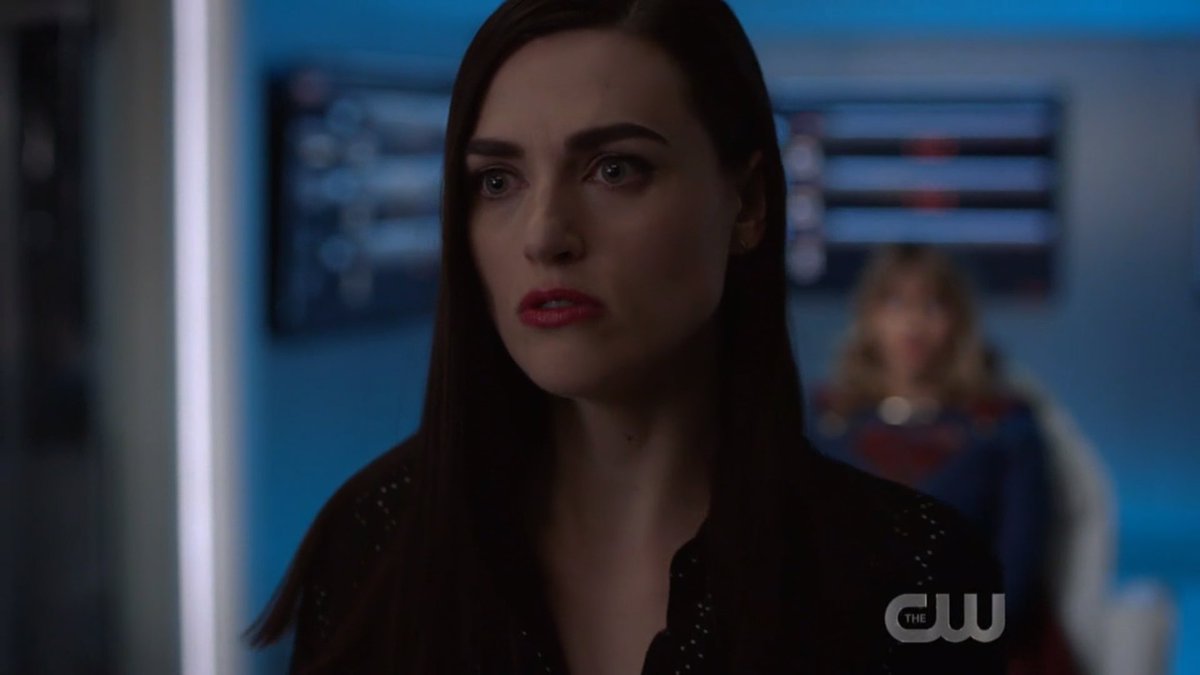 lenalvthr's tweet photo. Lena Luthor is selfless https://t.co/ypR5oyX0Nh