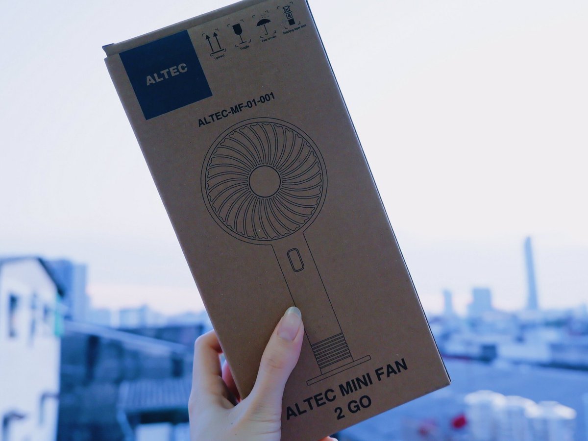 Nabong_be's tweet image. ร้อนแบบไม่ไหวเลยกดพัดลมมาเลยจ่ะ น่ารักมากกกก ปรับลมได้ 3 ระดับคือลมแรงกว่าขนาดตัว เสียงเบา พกพาสะดวก ชาร์จแบตด้วย USB ราคาลดอยู่ 199 (จาก 499) แถมรับประกัน 1 ปี คุ้มสุด!!
#ALTEC #Topvalue #ALTECxTopvalue