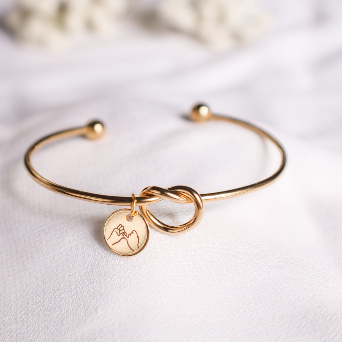 Aimengravings's tweet photo. Personalized Cuff Bracelet for Best friend Gift, Women Knot Bracelet, matching bracelets #birthday #independenceday #lovefriendship #gold #yes #women #stainlesssteel #minimalist #knotbracelet https://t.co/6EW9VoTjmz