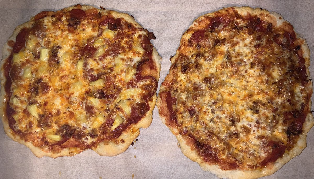 DevineMine's tweet image. Pizza #1 pepperoni, bacon and pineapple 
Pizza #2 pepperoni, bacon, sun dried tomato,cartelized sweet onion. #pizza #homemadecrust #peperoni #bacon #freshpineapple #sundriedtomato #carmelizedonions #homemadefresh #eatinghealthier