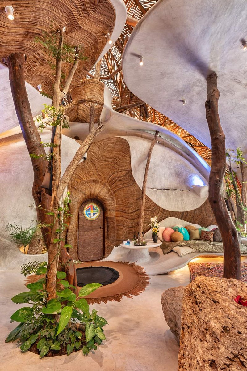 Shikobatours's tweet photo. Sabes que este hotel se encuentra en México, está belleza está ubicada dentro de Tulum México, se llama AZULIK tiene una conexión con la naturaleza y su decoración.
#yoviajoconshikoba #azulik #Azuliktulum #viajerosxelmundo #viajeros #traveller #tulum #tulummagico #visitMéxico https://t.co/225iV5w4Ps