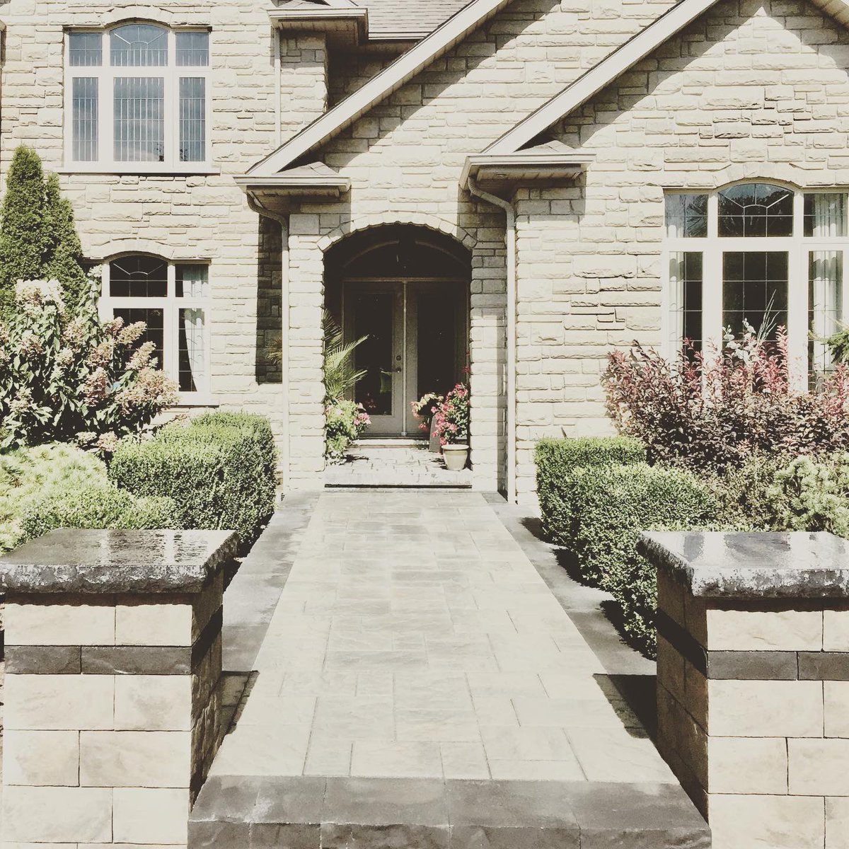 Set In Stone Interlocking (@joseoso82033749) on Twitter photo 