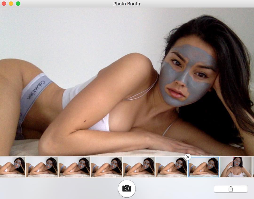 demischievous's tweet photo. @ggamyoug While you're doing a grocery hunting, I will serve you something good on your room. Xx. https://t.co/qyT8BrD80Z