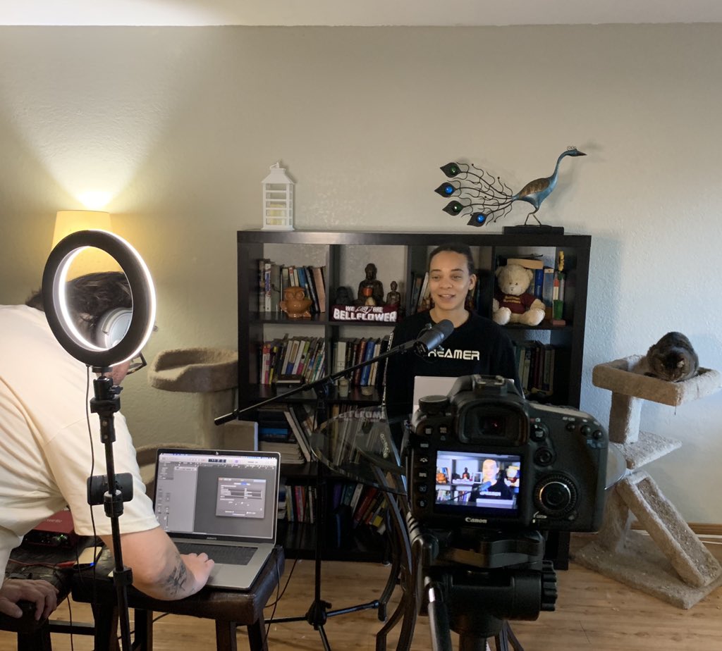 _RunCarlaRun_'s tweet photo. Recording for the awards ceremony and since my best friend does this for a living, you know we went extra AF! 🤣 #counselorproblems https://t.co/C355e93j3f