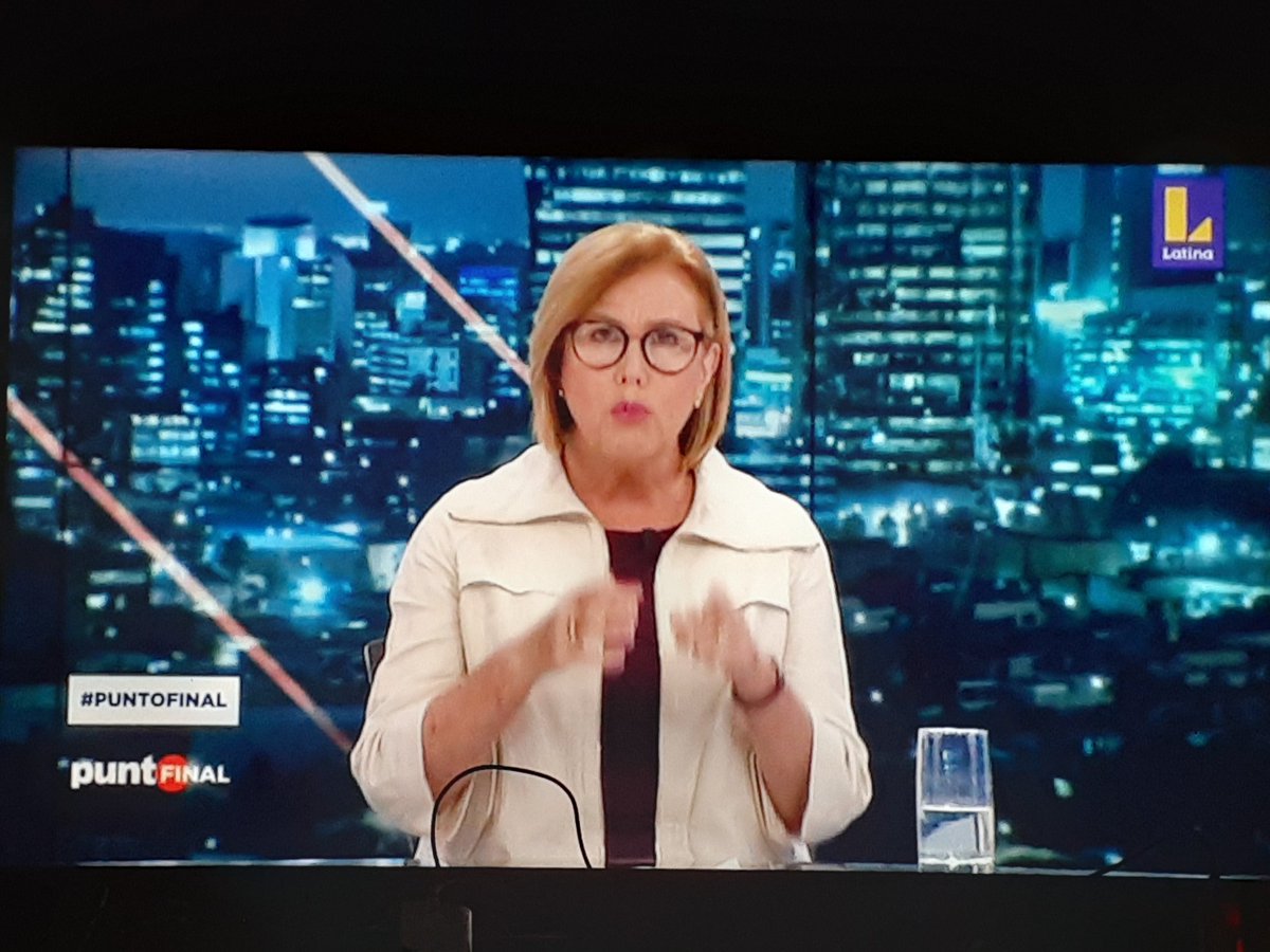 JulioCe04210467's tweet photo. Las que dicen que el nuevo congreso se ha ganado el repudio de la población!!! Jaja pobres infelices se venden como si estarían en cualquier esquina.
#monicadelta  , #PuntoFinal , #CuartoPoder , #solCarreño https://t.co/hiydejYTv5