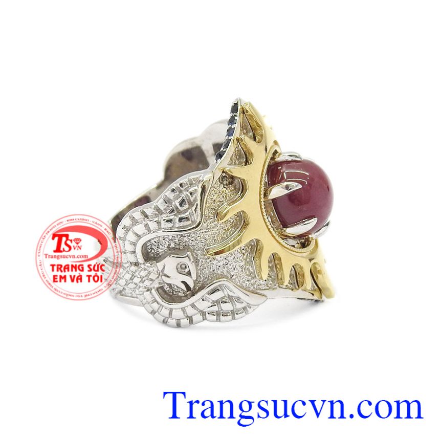 tsvn_emvatoi's tweet photo. Nhẫn nam vàng ruby vầng mặt trời được chế tác từ vàng trắng 18k, đá chủ ruby, đá kết sapphire. https://t.co/zLlv2TLfFJ #nhannam #nhannamruby #nhannamvangtay #Trangsucvn #TSVN #Trang_Sức_Em_Và_Tôi #ringmen https://t.co/tTubmKhj6g