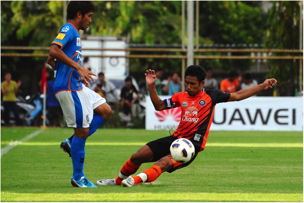 Hageem9's tweet photo. #pavaritsaensook #thaileague #footballthaileague #TOTSC https://t.co/5D00L7pwnm