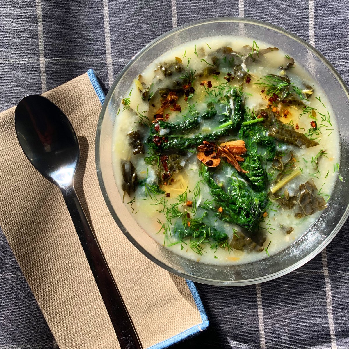 this is lemon n rice broth w cavolo nero and lots of dill. i also made some chilli garlic oil to stir through. felt like big taste today