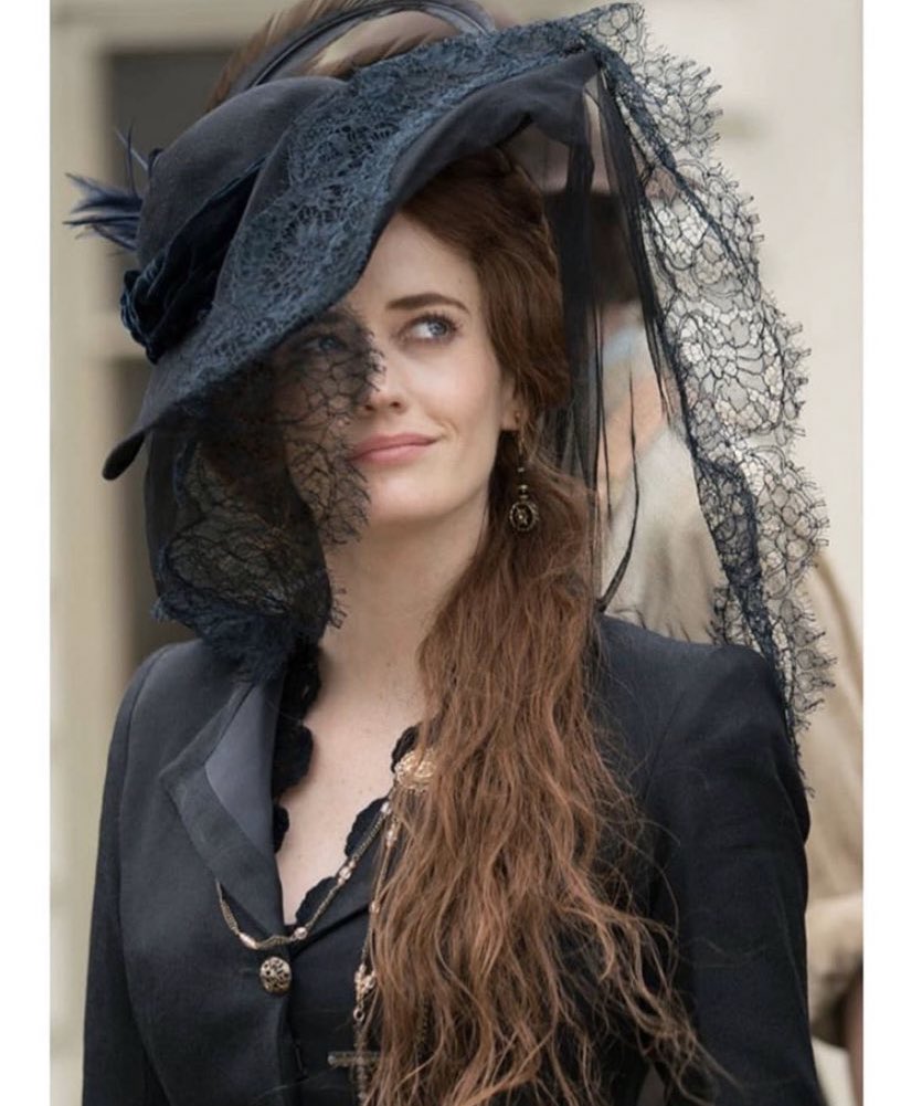 #RPAAU

" ได้เวลาเดินทางแล้ว เราหวังว่ารถจะไม่ติดนะ "

ลิเดียถูกเรียกตัวให้ไปสอนวิชาศิลปะให้เหล่าเจ้าหญิงเจ้าชายและสุภาพบุรุษ สุภาพสตรีทั้งหลายที่โอลเธลเบิร์ก โรงเรียนที่ลิเดียเคยจบการศึกษาที่นั้นในฐานะสุภาพสตรีชนชั้นสูง

" คิดถึงวันเก่าๆเลย "