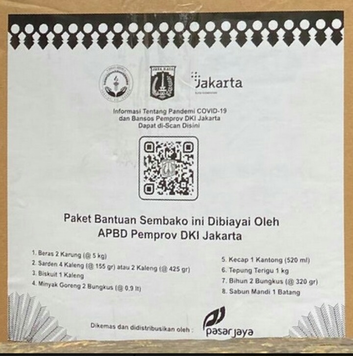 ismailfahmi's tweet photo. Ini bener tulisannya begini sumber dana Bantuan Sembakonya? 

Saya yang membayar pajak merasa mak nyess, merasa dihargai, karena ternyata ada kontribusi saya sbg rakyat dlm memberi sembako kepada sodara2 yang tidak mampu, melalui pajak yang saya bayar.

Terimakasi @DKIJakarta. https://t.co/nnmi8ze4ta