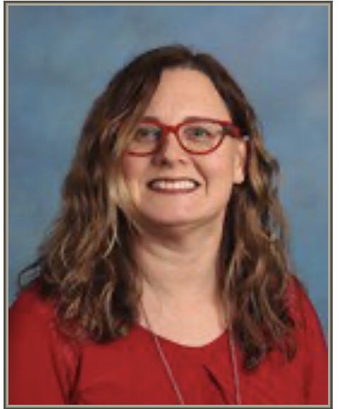 aliceabegunde's tweet photo. #thanksforteachingme Ms. Drude. I had a lot of fun in your class and learn’t a lot. It was nice having a teacher that was understanding, flexible and caring. ❤️ #wearehf #ClassOf2020 @HFHS59 https://t.co/vIyDr9MRex