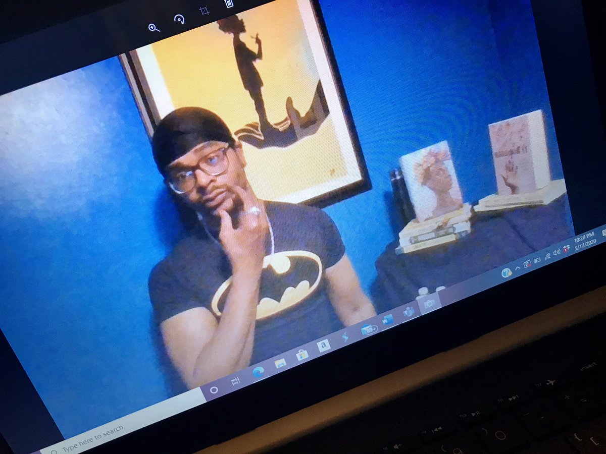 justodabiggestt's tweet photo. Everybody in @LegendAmari’s #EntertainmentGroup: 🗣 GO LIVE‼️ @dannylord21 @mzheavypurse @BadDollaBill and ‘nem
Me sitting on live like a #RHOAVirtualReunion set 🎥 waiting an hour later: 🥴🧔🏾🥃🌿 https://t.co/6gAhOgVGhQ