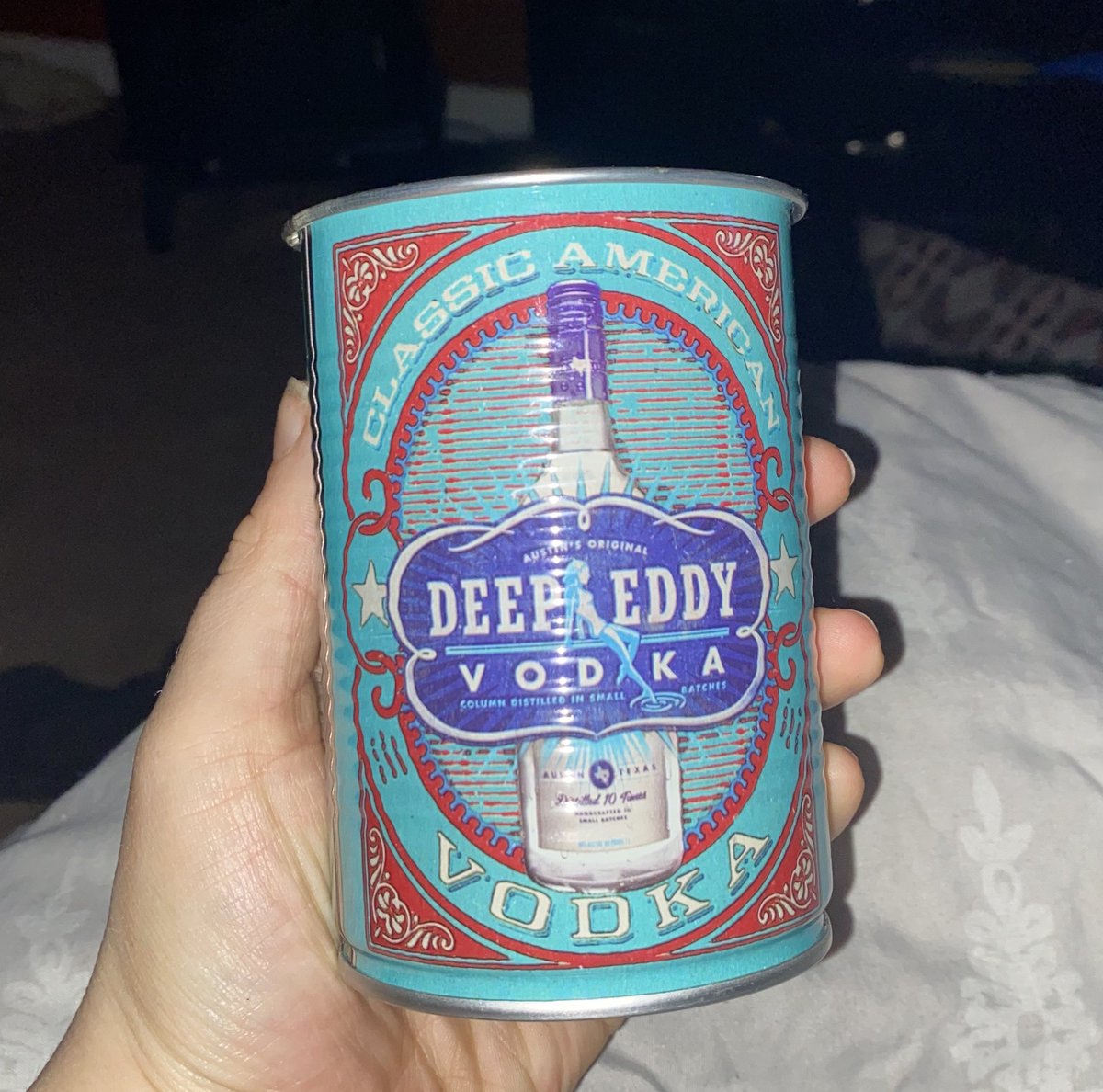 19WHATSERNAME95's tweet photo. @DeepEddyVodka Got one of those can a while ago at a con. Really cool merch. https://t.co/o0YxLbjwjU