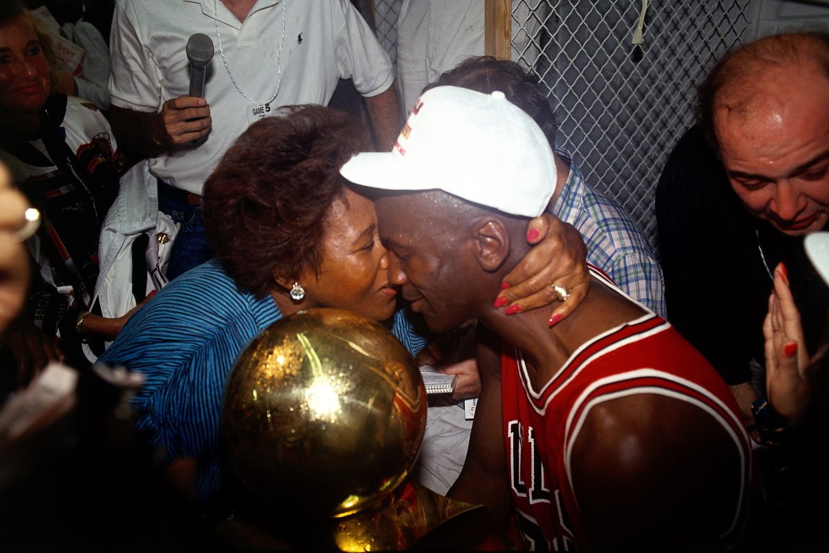 6-for-6: (Thread)1991: MJ captures his first title