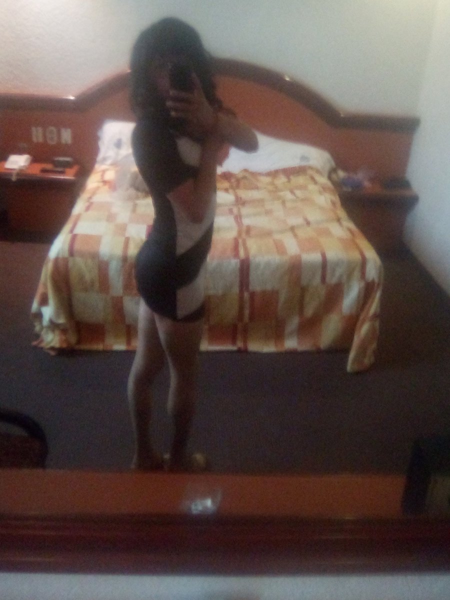 Te gustaría tener un encuentro conmigo? Pasar una tarde increíble? Está puede ser tu oportunidad!!! 🙈🤗
Solo da me encanta y RT a esta foto, comenta yo y podrías ser el afortunado de estar conmigo!!! Good night!!! 😘🍑🍆