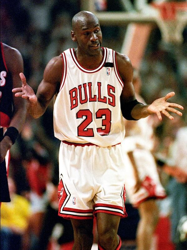 6-for-6:1992: MJ shrugs his way to a repeat