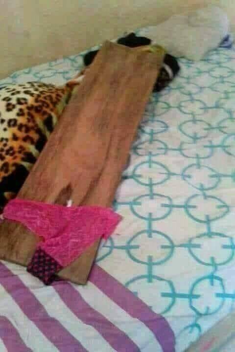 Nadie;
Absolutamente Nadie:
Yo en calzones:🤣