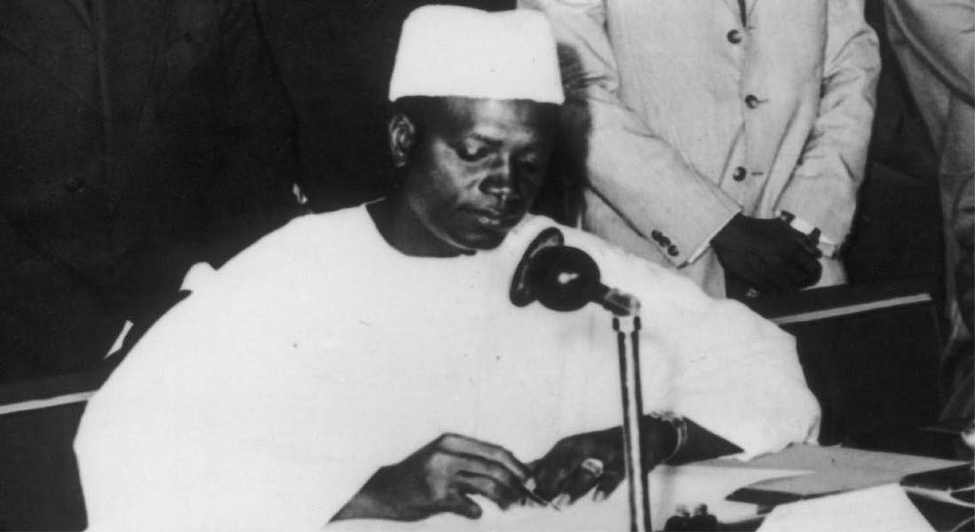 Modibo Keïta L’un des plus grands leaders du tiers-monde. Premier président de la république du Mali en 1960, ce fut un homme qui a consacré toute sa vie à la grande œuvre de reconstruction de l'unité africaine. Décédé d’une manière mystérieuse..