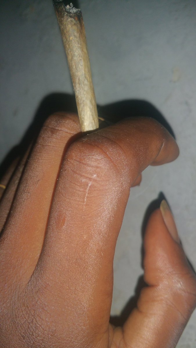 2Raunchy's tweet photo. Wake and bake.
Good morning https://t.co/FP0qRjlKRu