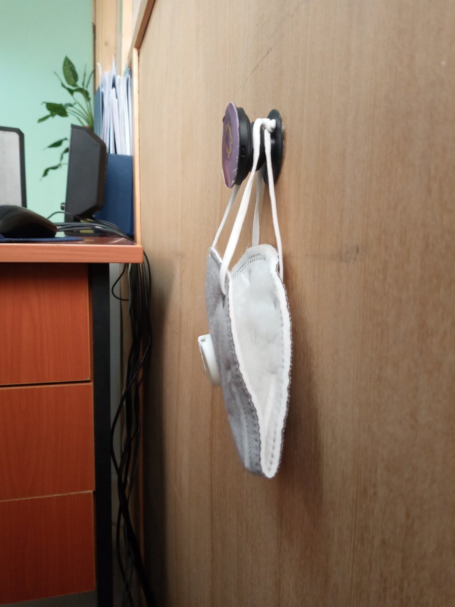 SemiraNuraddis's tweet photo. I hope u find this helpful.
#officeSet #faceMaskHanger https://t.co/3J08T99eL3