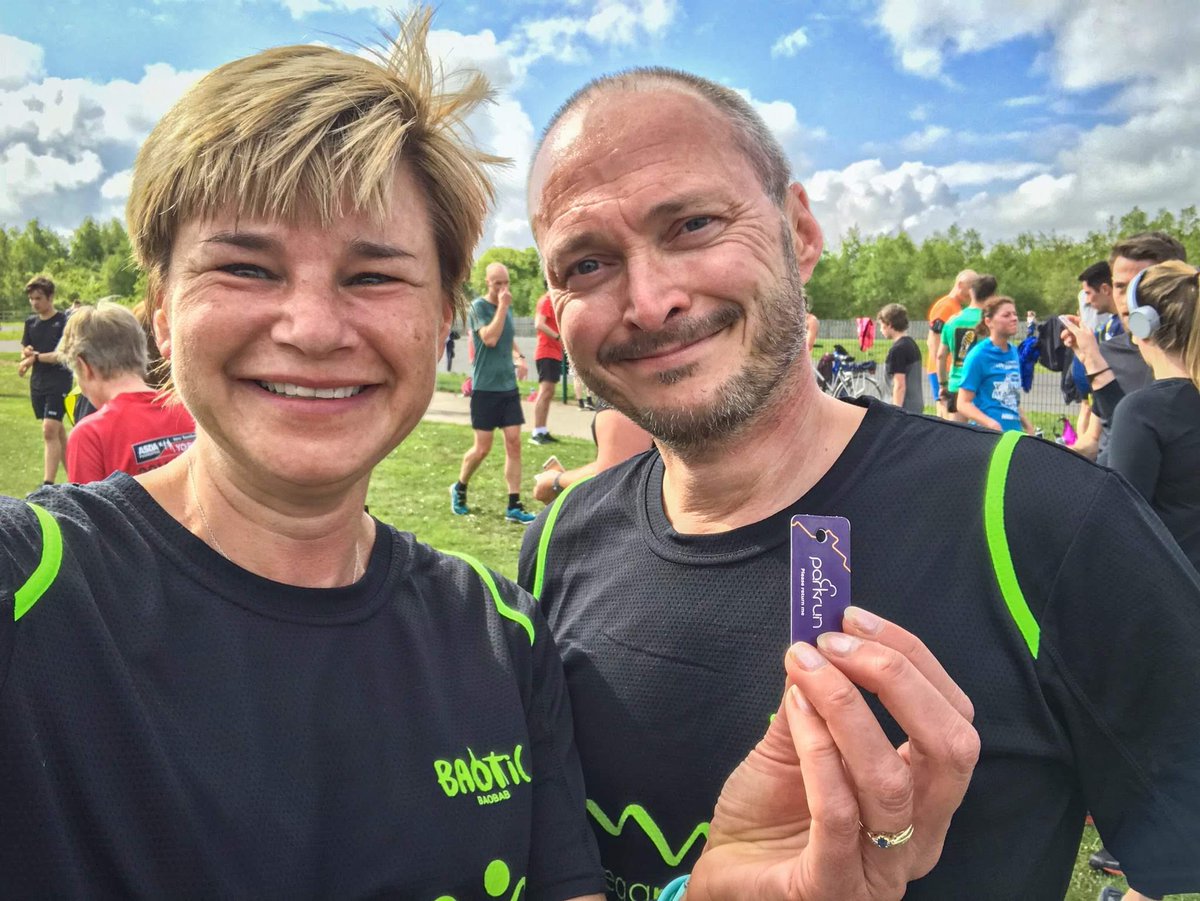 graemeultra's tweet image. A memory from this day last year - hard to believe it is a year since I first met up with @ChristinaDove7 for a @MegaMeterRun catch up at York Park run.  Today though it was a solo run for 38&amp;amp;39/100 #mmrun 😁👍🏃