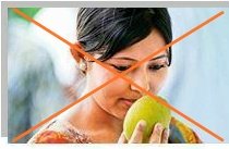 Just a word of precaution this Mango season.

Many of us had a habit of smelling aroma of Mangoes before buying them.

Let's avoid doing it this season. You may inhale something more than aroma by doing so.