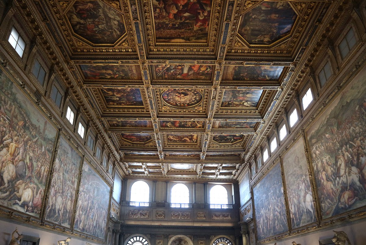 イタリア Jpn V Twitter アルテ イタリア政府観光局コラボ A 500人広間 実在するこのスポットは ヴェッキオ宮殿の中 この広間に残る 向かい合う大きな絵は圧巻です そして天井も また来週お楽しみに Arte Animation アルテで旅する イタリア