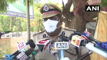 View image on Twitter