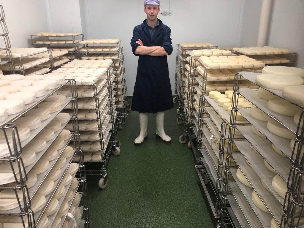 Earlier this year, Jason our Sales Director helped to match up the amazing milk from Manor Farm in his village (Chedworth in the Cotswolds) with old friend David Jowett of Kingstone Dairy who was looking for a new farm to make his wonderful Rollright cheese.