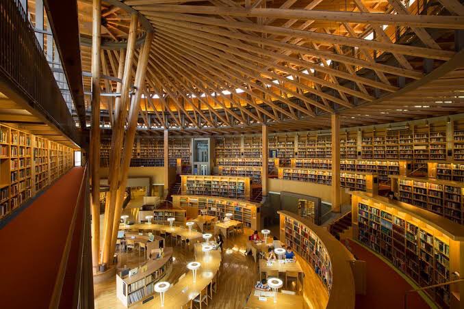 わたべ 秋田出身の身なので一応 今日出てきた国際教養大学は死ぬほど図書館が綺麗で よくcmとかに使われてたりします あとめっちゃ私立っぽい名前だけど 公立 です それでいて秋田県内最強の偏差値です なんなら普通にmarchとかより上です わたべ 秋田出身の身なので一応 今日出てきた国際教養大学は死ぬほど図書館が綺麗で よくcmとかに使われてたりします あとめっちゃ私立っぽい名前だけど 公立 です それでいて秋田県内最強の偏差値です なんなら普通にmarchとかより上です