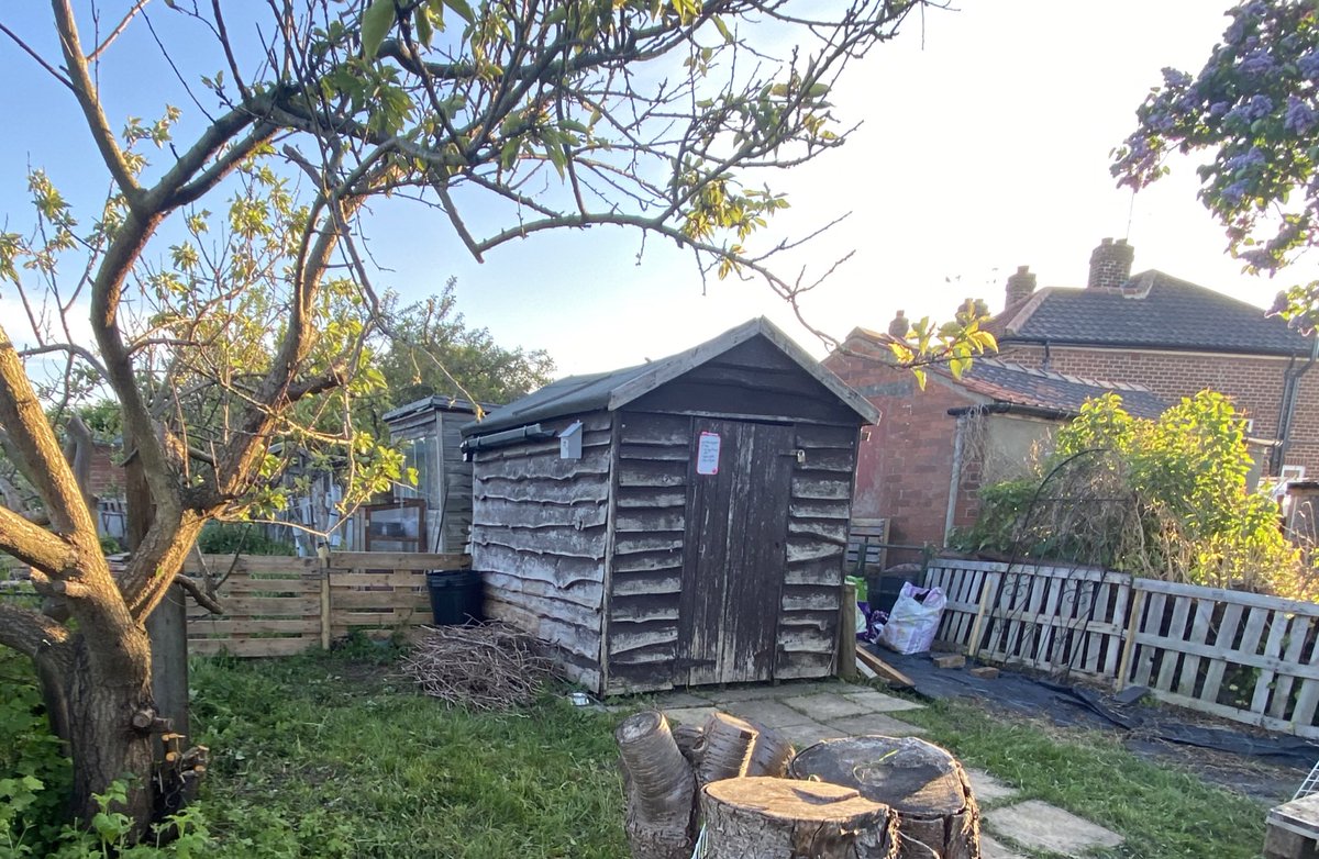 If you’re planning some lockdown DIY on your plot please remember that all permanent structures need permission before you start. Contact us for a form to complete!