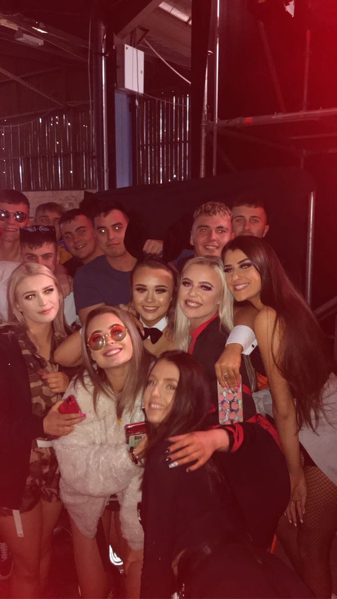 Happy birthday <a href="/helenaLtaylor/">Helena Taylor</a> have a good one am sure you’ll make up for it after lockdown🥳