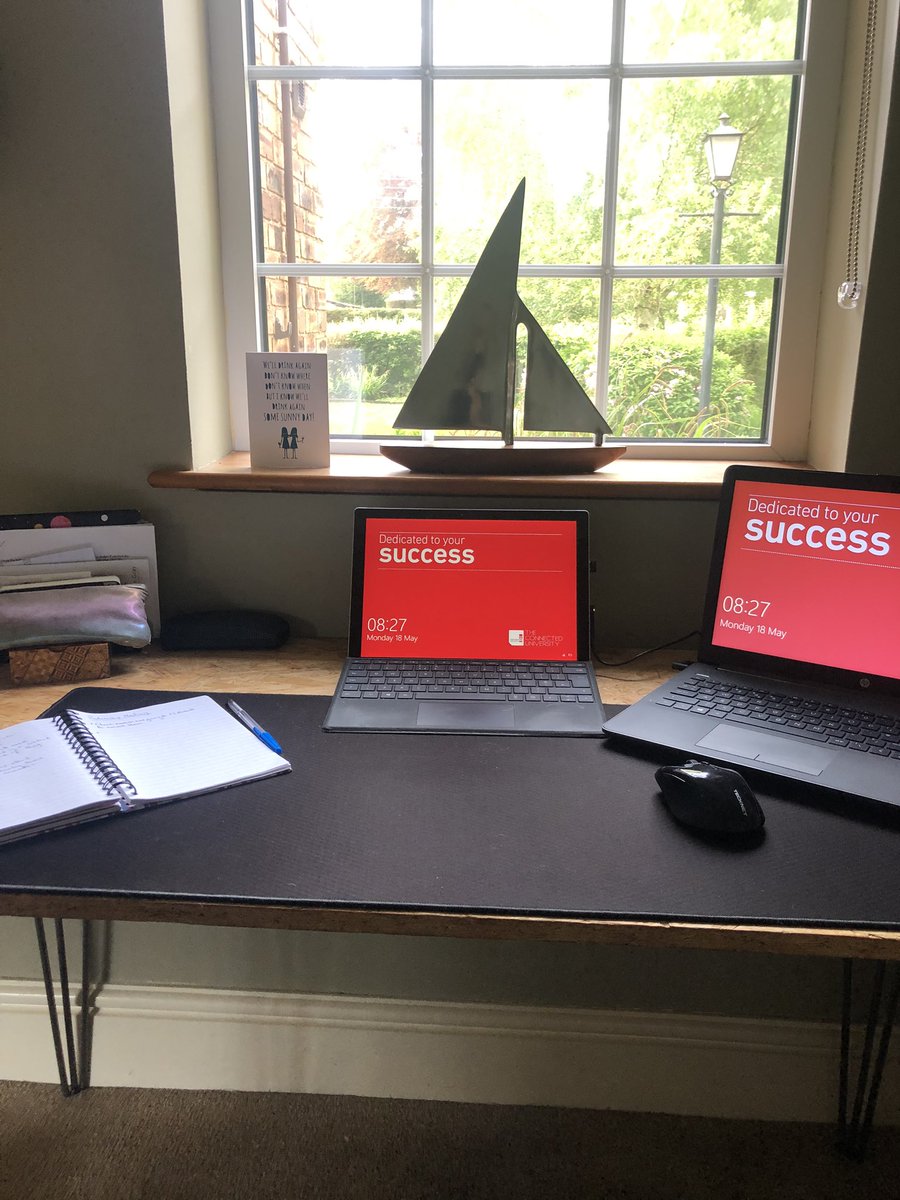 rggowers's tweet photo. Another Monday morning in my home office. Made better by a lovely card from @IteroAnge https://t.co/tWcGQzPbwT