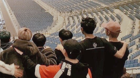 fortewjh's tweet photo. ot13 always and forever! https://t.co/k3NIDRRhSk