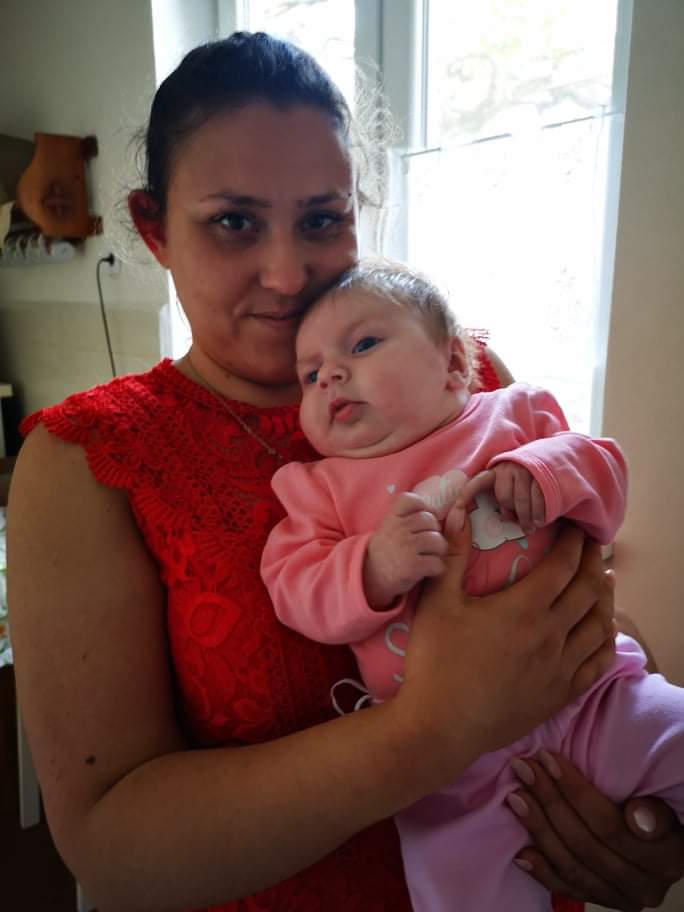 Macka_Valent's tweet image. And already it's official 💞😊, since yesterday I have a cervical mom 😊✨🥰👏
#Nelka 17/3/2020
#Baptism 17/5/2020 👶✨💞😍🥰❤️🎀 #TwoMonths #LittlePrincess #BabyGirl #MyLove #Family #Love #Happiness