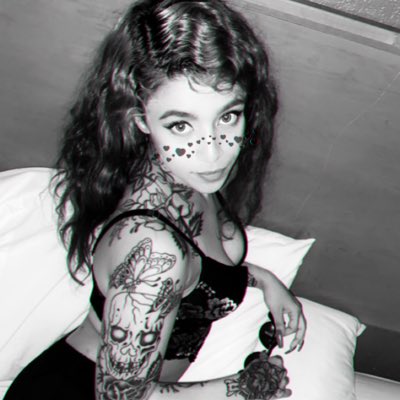 #NewProfilePic https://t.co/hj59AvU27p<a href="/tag/newprofilepic"class="tags">#NewProfilePic</a>