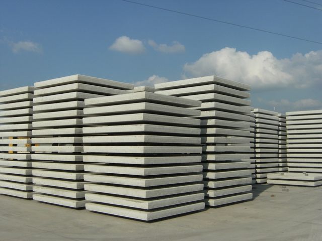 In need of concrete slabs? With Betonblock concrete slab moulds you can make as many as you could possibly desire!
#betonblock #concreteblock #concreteslab