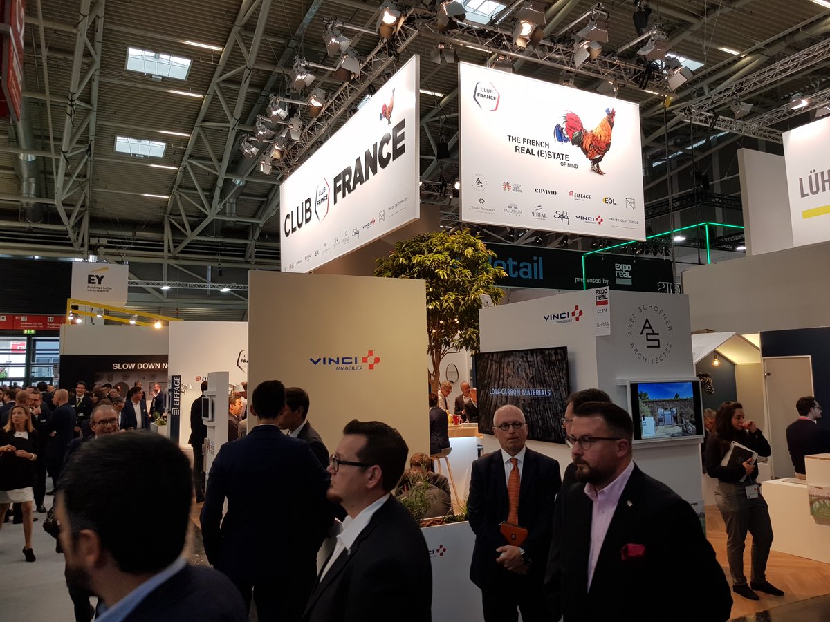 ClubFrance_Immo's tweet photo. Mini-saga Club France - Episode 5 avec le #ClubFrance2019 !
Tous les lundis : ambiance #RetourVersleFutur !

Nouveaux venus @archibuildgpe @ChooseIDF @QUARTUS @TailoraSAS 

#immobilier #mondaymotivation
https://t.co/MRRzK1cOTX https://t.co/zc1mTMUxNY