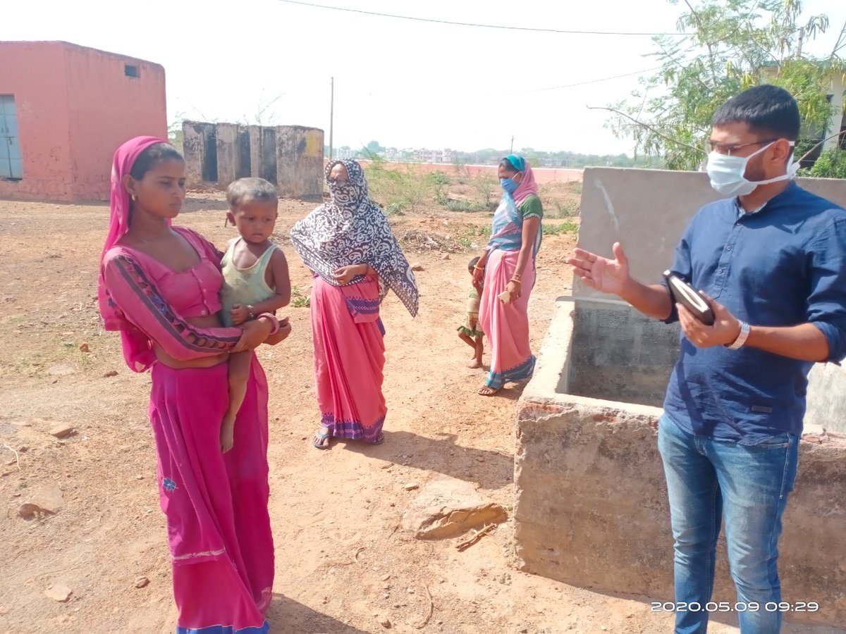 SPreraks's tweet photo. Manish Kalwaniya, SBP has been visiting the Anganwadi Centres in Sheopur district, MP to monitor the growth of severely malnourished #children (SAM) &amp; working with frontline workers to ensure regular supply of  take home ration &amp; other supplements. #covid19 #health  @MinistryWCD https://t.co/Ztp6xsXwmb