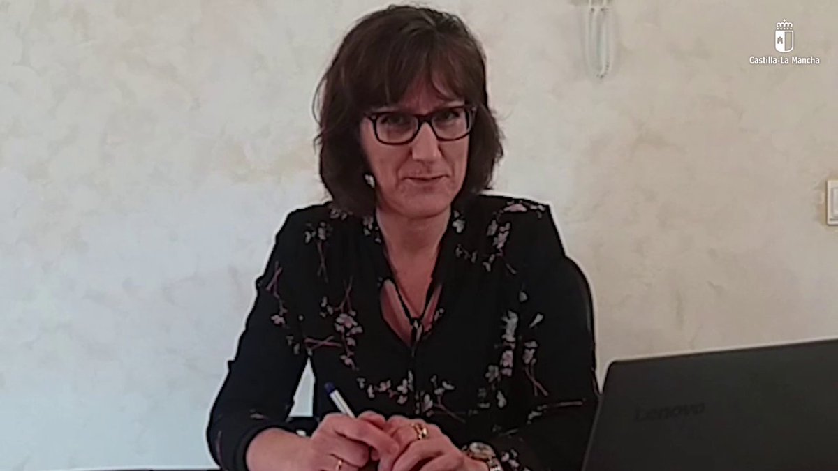educajccm's tweet photo. 📺 María de Lourdes González de la Higuera Monterroso del IES Juan d’Opazo en Daimiel (Ciudad Real), hoy nos habla sobre "tengo bachillerato, ¿Qué puedo hacer o cursar ahora?".

Accede al vídeo en👉 https://t.co/lbGBpPLRtr

#Orientación #Educación @iesjuandopazo @RosanaCLM https://t.co/hEi0MP4mrd