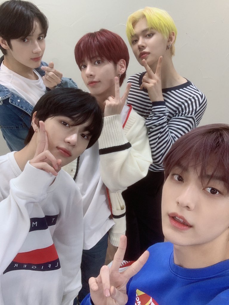 *°:⋆ₓₒ 𝘥𝘢𝘺 62 ₓₒ⋆:°*Don’t mind my typo on the last post ANYWAY I’m posting earlier today for the comeback !! I’m so grateful for the moments we’ve shared together and I can’t wait to make many more! Beomie, TXT, I love you ! 