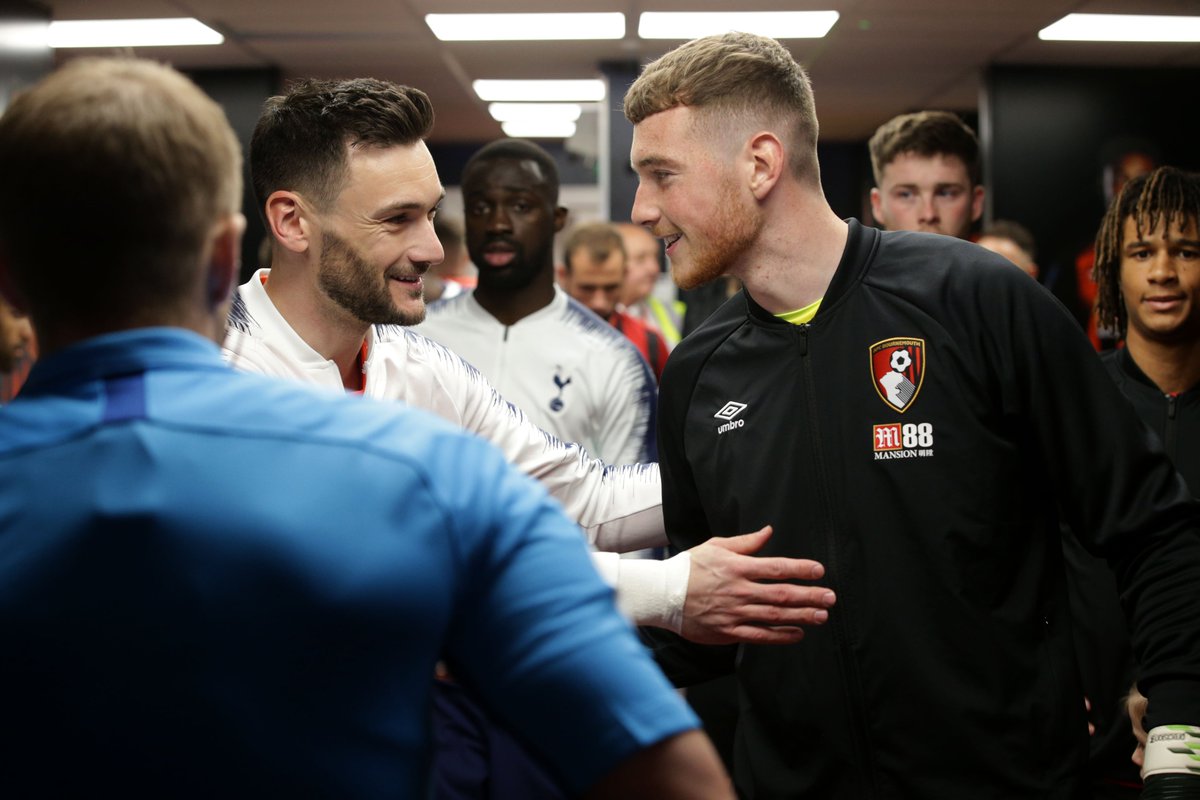 afcbournemouth's tweet image. 2⃣1⃣ today!

Happy birthday, @marktravers40 🥳

#afcb 🍒