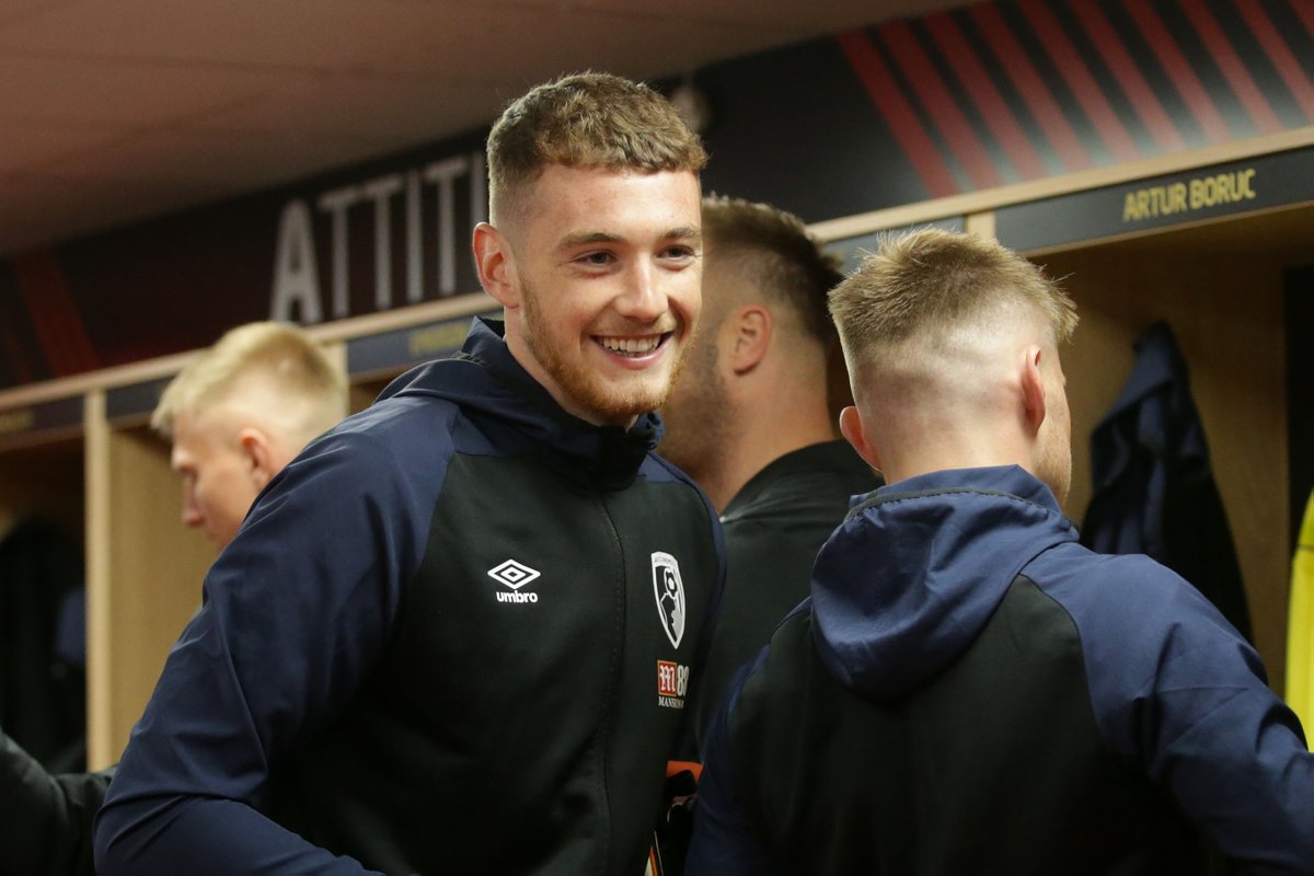 afcbournemouth's tweet image. 2⃣1⃣ today!

Happy birthday, @marktravers40 🥳

#afcb 🍒