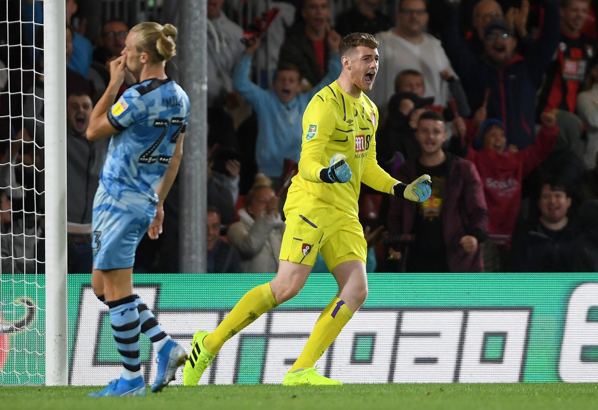 afcbournemouth's tweet image. 2⃣1⃣ today!

Happy birthday, @marktravers40 🥳

#afcb 🍒