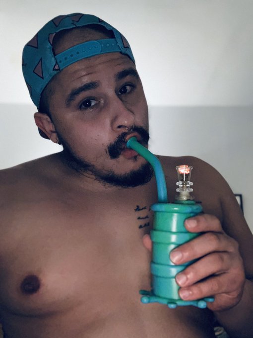 When I tell y&rsquo;all how high I accidentally just got... https://t.co/McmH28FM0V<a href="/tag/newprofilepic"class="tags"><span>#newprofilepic</span></a>