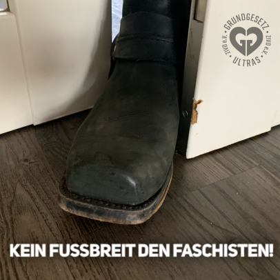 ZIVD_eV's tweet photo. @glubschooche @NoNaziChallenge @AChris_Tina @NiemalsD Hass, Hetze und Intoleranz haben bei uns keinen Platz. Deswegen #NoNazis!
#NoNaziChallenge - Es gibt unzählige Gründe #GegenRechts.
Was sind eure? @micha210280 , @Flauschrock und @GreenFranzi https://t.co/P21oy7SPHR